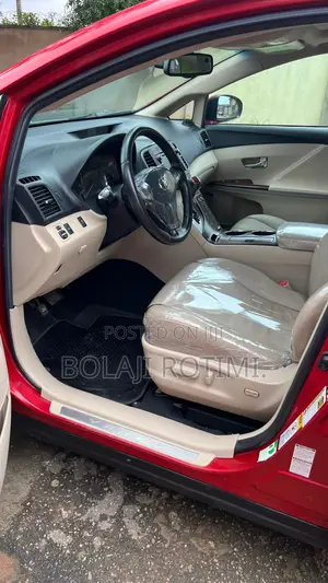 Toyota Venza Limited 2011 Red