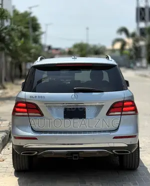 Mercedes-Benz GLE-Class GLE 350 2018 Silver