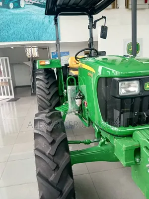Tractor John Deere 65 Hp and 75 Hp