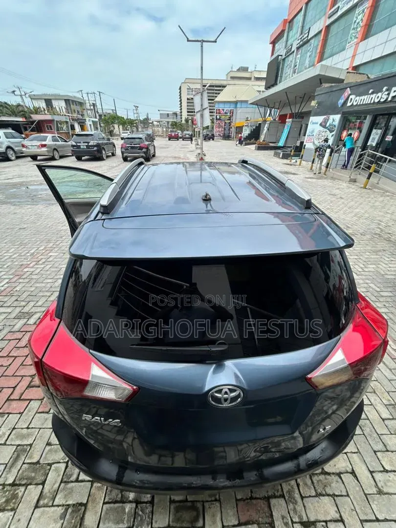 Toyota RAV4 2014 Blue