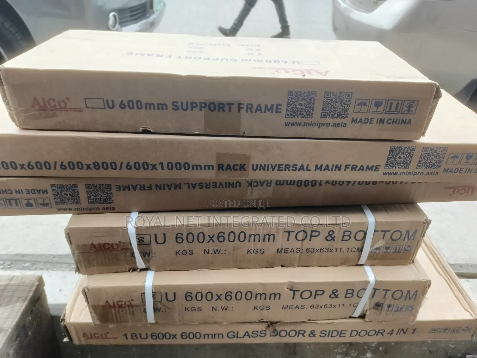 Telecom Rack 18u 600x600