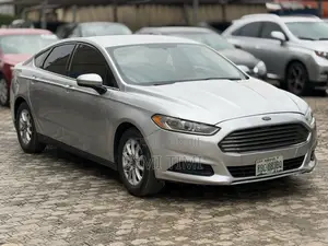 Ford Fusion SE AWD 2017 Silver