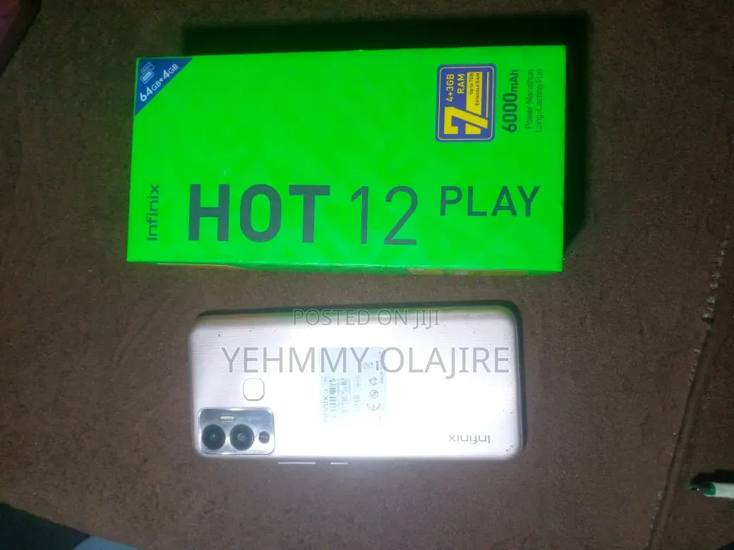 Infinix Hot 12 play 64 GB Silver