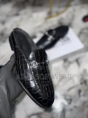 Men Classic Half Shoes