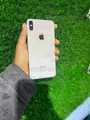 Apple iPhone XS Max 64 GB Gold