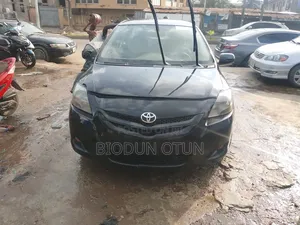 Toyota Yaris 1.3 2008 Black