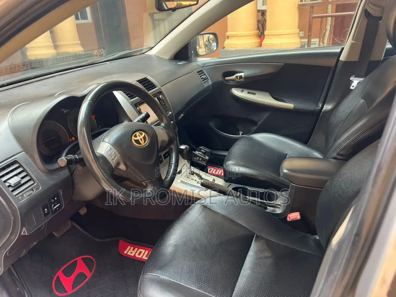 Toyota Corolla 2010 Silver