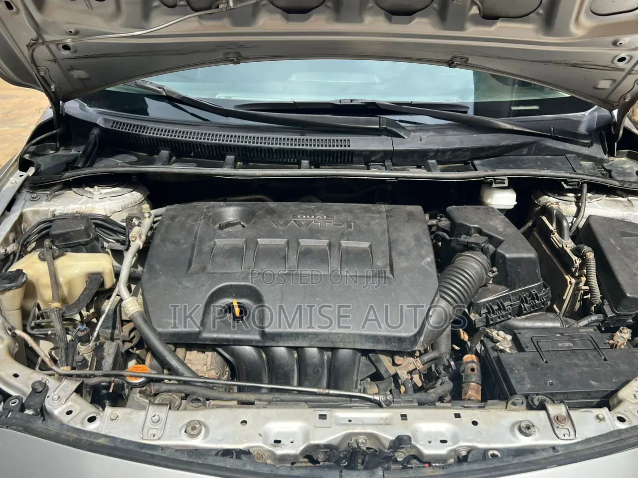 Toyota Corolla 2010 Silver