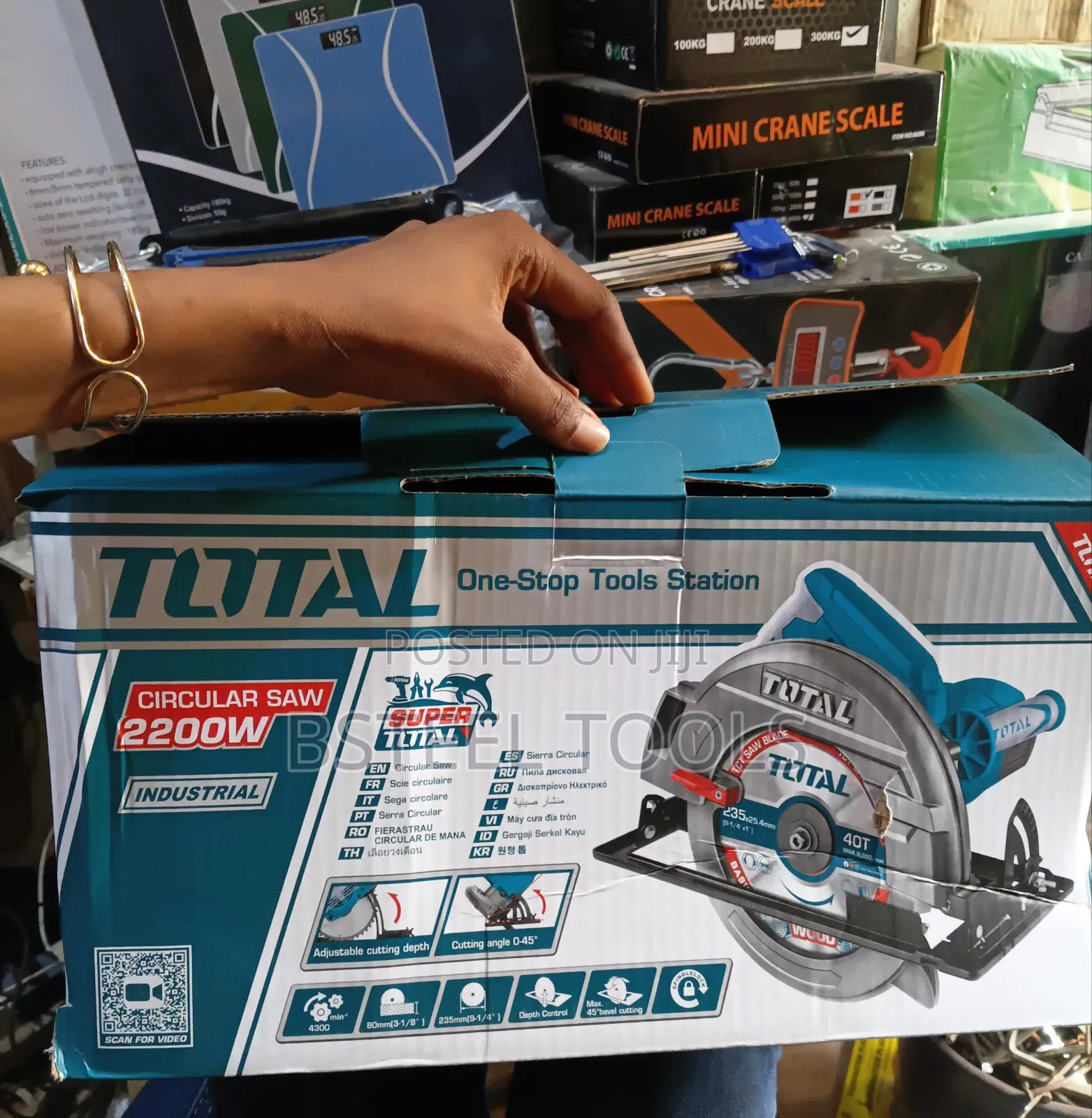 Total Electric Circular Saw Machine – Heavy Duty Wood Cutting Tool