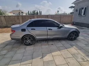 Mercedes-Benz C300 2010 Silver