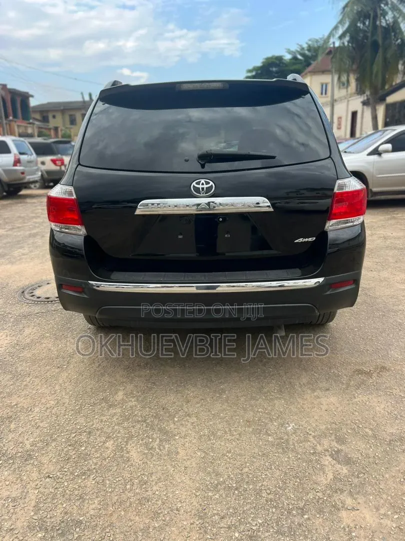Toyota Highlander 2013 Black