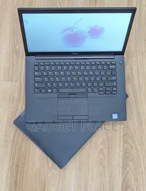 Laptop Dell Latitude 7490 8GB Intel SSD 256GB