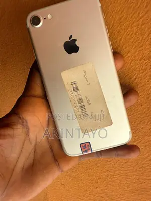 Apple iPhone 7 32 GB Gold