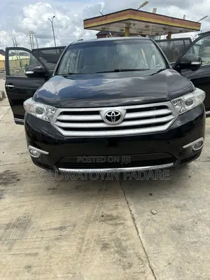 Toyota Highlander 2013 Black