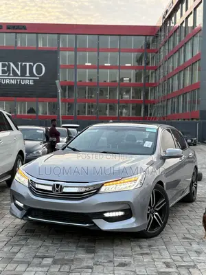 Honda Accord Touring 4dr Sedan FWD (3.5L 6cyl 6A) 2016 Silver