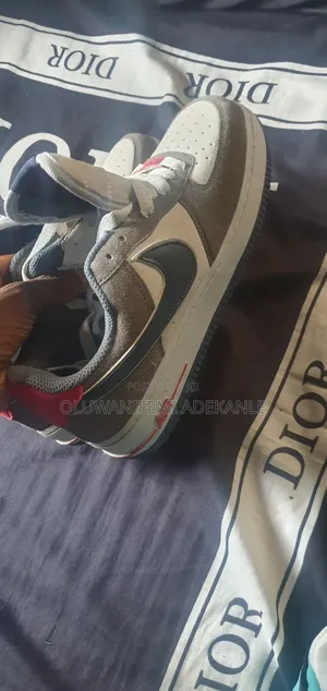 Nike Air Force 1 '07 Lv8