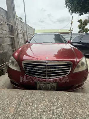 Mercedes-Benz S-Class 2009 Red