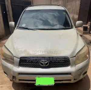 Toyota RAV4 2.4 2008 Silver
