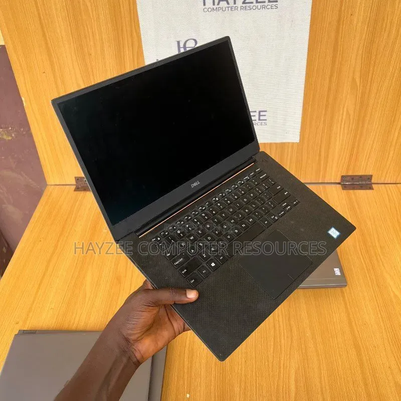 Laptop Dell Precision 5540 16GB Intel Core i9 SSD 512GB