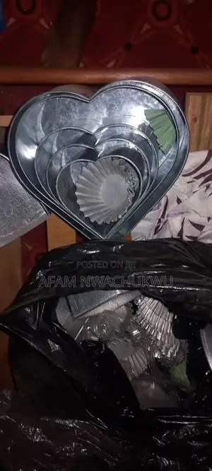 Bakery Pans Over 100 Pieces
