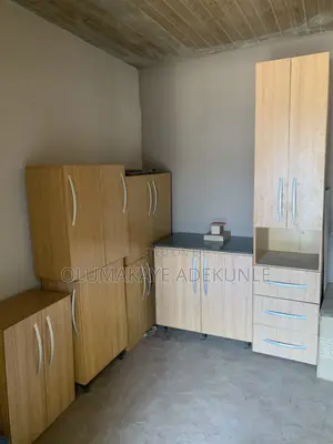 Kitchen Cabinets and Working Top and Silk