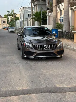 Mercedes-Benz C300 Sport 4dr RWD Sedan (2.0L 4cyl 7A) 2015 Brown