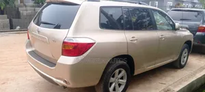 Toyota Highlander 2009 Gold