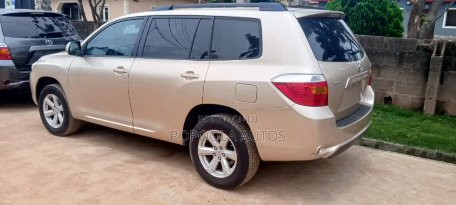Toyota Highlander 2009 Gold
