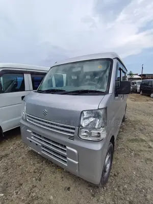 Suzuki APV Minibus 2010 White