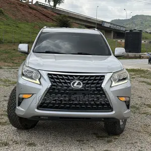 Lexus GX 2016 Silver