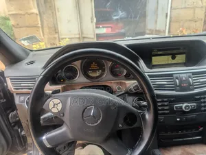 Mercedes-Benz E350 2012 Black