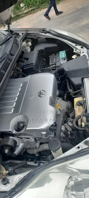 Toyota Sienna 2010 Silver