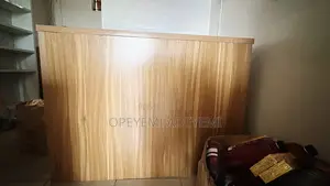 Receptionist Table