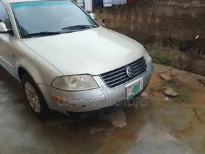 Volkswagen Passat 2005 Silver