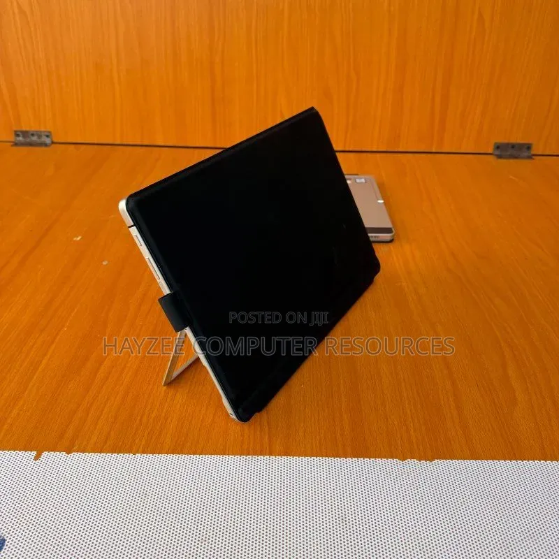 Laptop HP Elite X2 1012 G2 8GB Intel Core i7 SSD 256GB