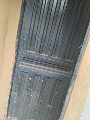 Mini Flat in Peace Estate, Agric for rent