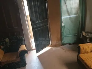 Mini Flat in Peace Estate, Agric for rent