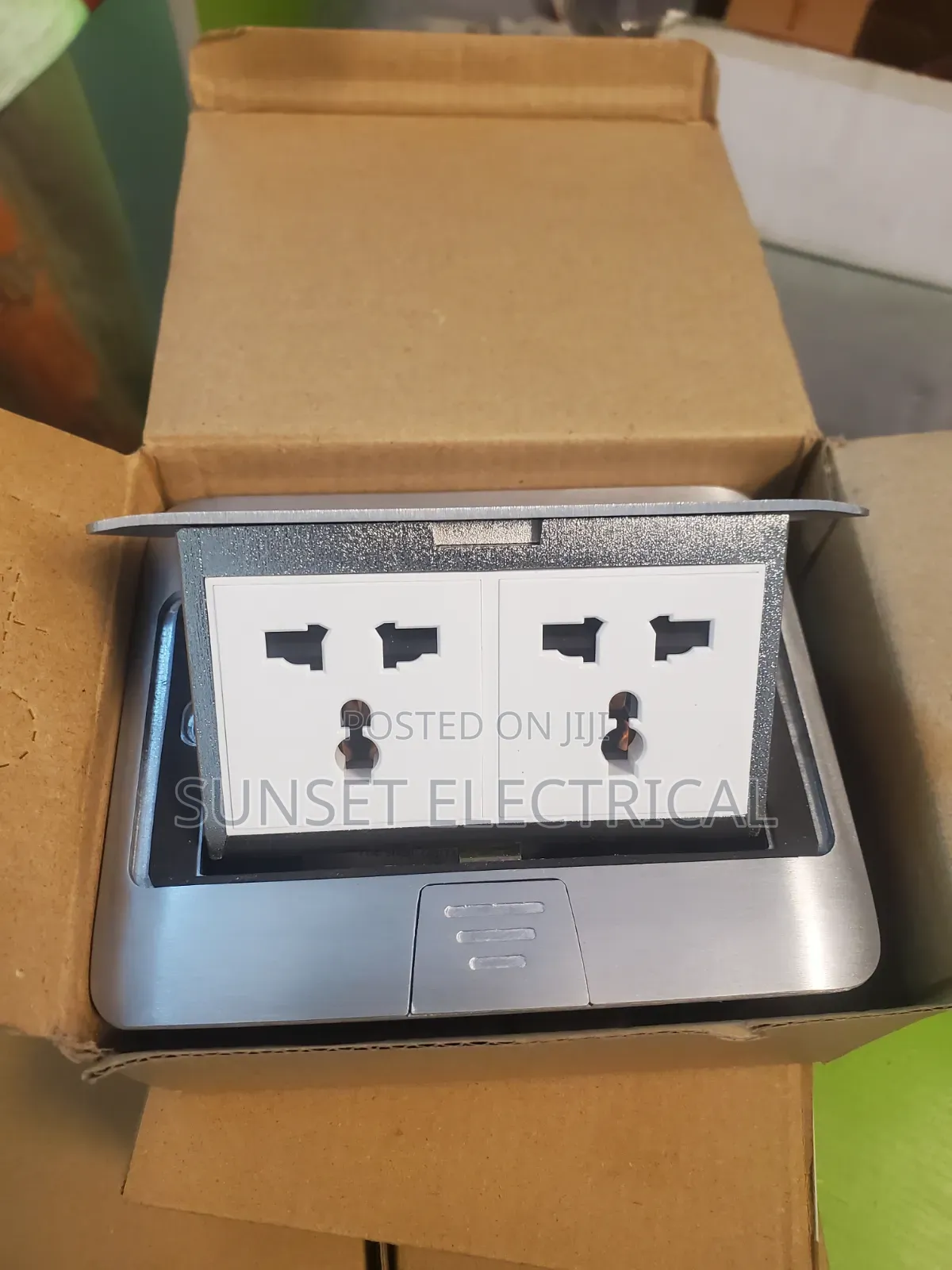 Multi Mount Floor Socket