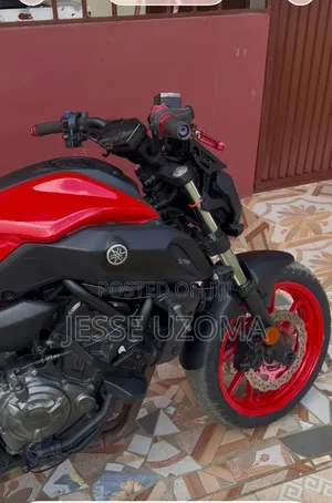 Yamaha FZ 2017 Red
