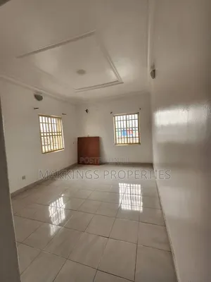 2bdrm Apartment in Lekki Phase 1 for rent