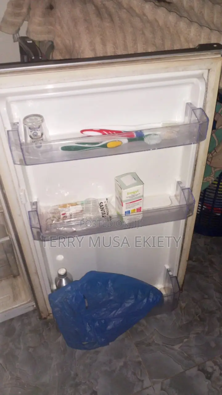 Table Top Fridge (Beko)