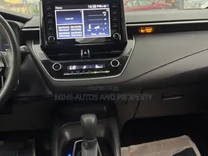 Toyota Corolla LE 2021 Blue