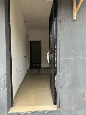 Mini Flat in Poultry Oyinbo Ayobo for rent