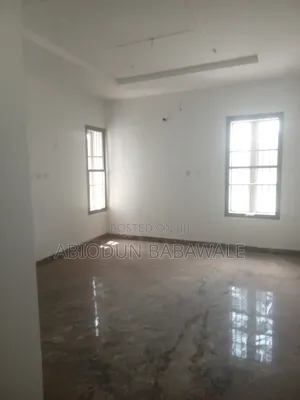3bdrm Block of Flats in Jahi Gilmore Abuja for rent