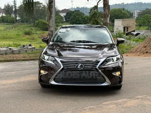 Lexus ES 2016 Maroon