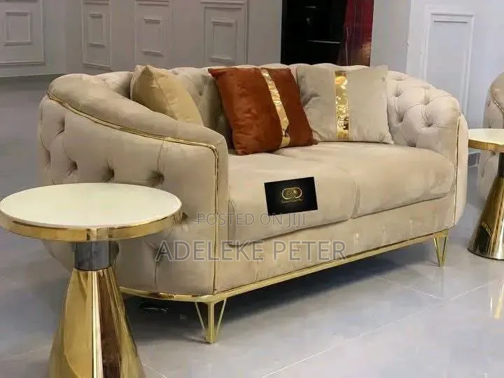 Living Room Setty