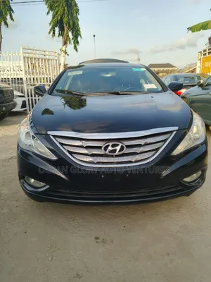 Hyundai Sonata 2013 Black