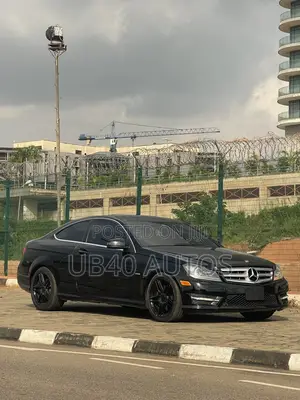 Mercedes-Benz E350 Base 2dr 4Matic Coupe AWD (3.5L 6cyl 7A) 2012 Black