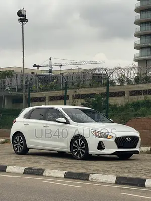 Hyundai Elantra Limited 2018 White