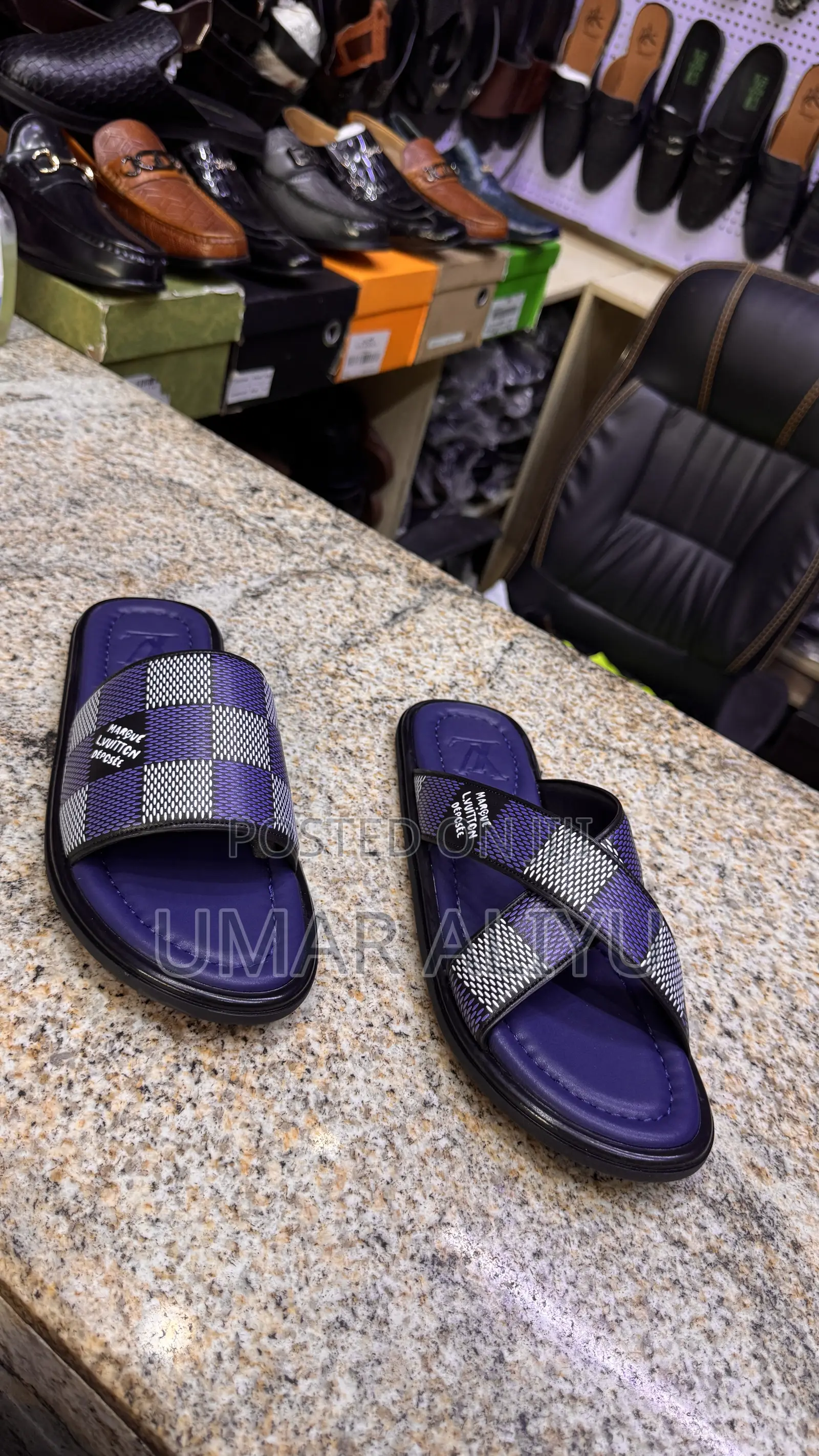 Dior Lv Slippers. Highest Quality